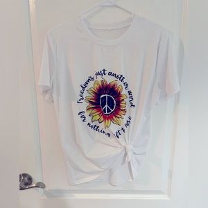 Ladies fashion T-shirt. Freedom